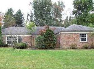 1040 Garman Rd, Akron, OH 44313