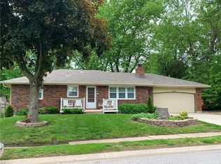 707 NW 5th St, Blue Springs, MO 64014