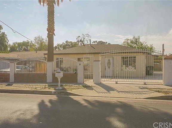 2nd image of 11723 Borden Ave
