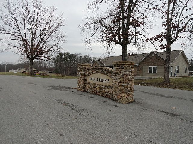 2nd image of 806 Buffalo Trl
