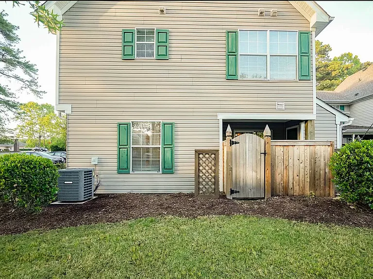 2418 Willow Point Arch — Photo 22