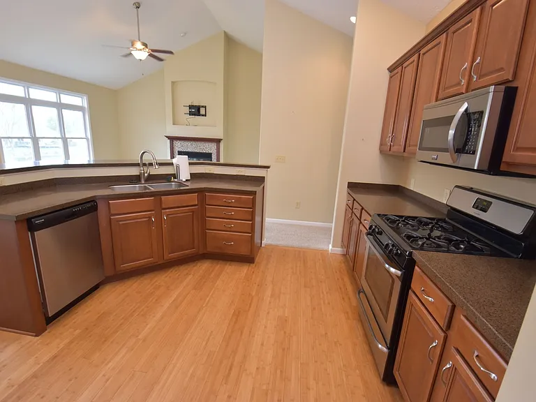 18416 Summer Wind Ln — Photo 5