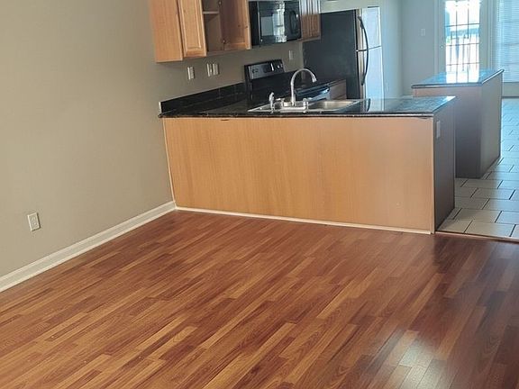 2nd image of 2925 Hargrove Rd E APT 104