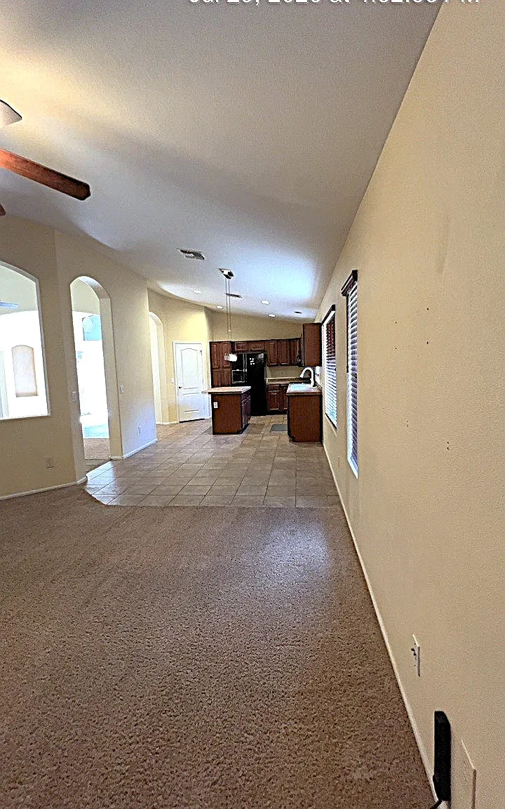 3 bed, 1862 sqft, $2,000 — Photo 4