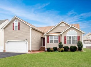 3907 Pillow Bluff Ln, North Chesterfield, VA 23237