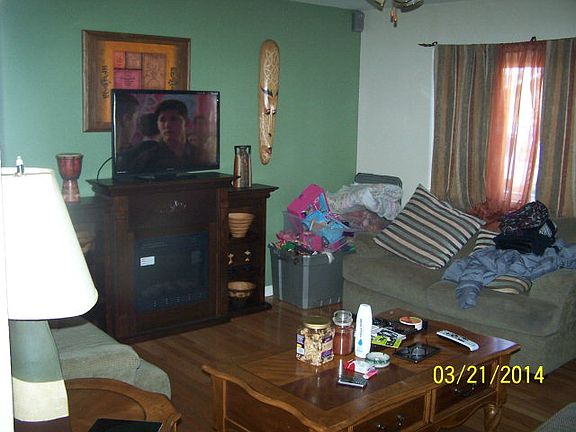 2nd image of 1034 Pinehurst Ave
