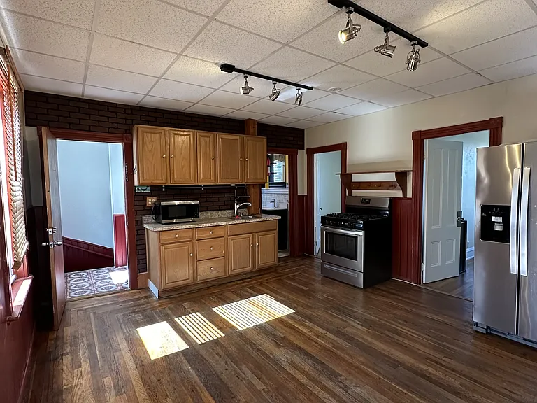 1141 Stafford Rd #2 — Photo 2