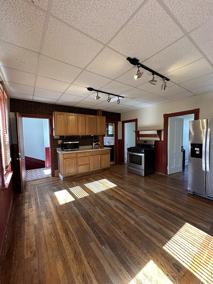 Building Photo - 1141 Stafford Rd #2
