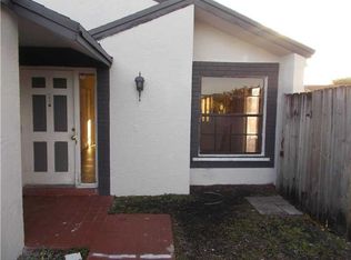 2450 SW 85th Ter, Miramar, FL 33025