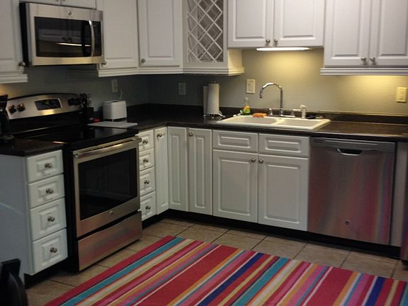 5th image of 1802 Jackson Ave W APT 35