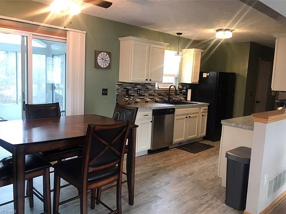 5th image of 1104 Wexford Ct