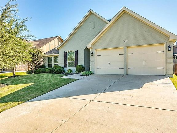 4th image of 329 Sterling Dr