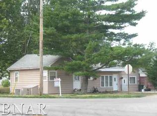 105 Maple St, Weldon, IL 61882