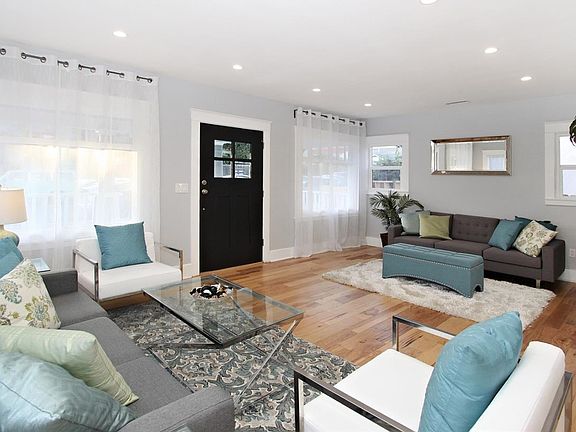 5th image of 4120 Shelburn Ct