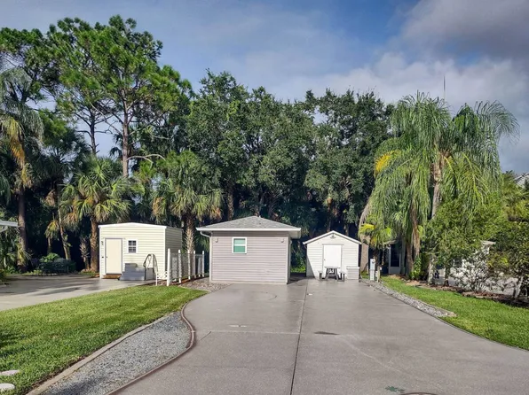 482 Oak Cove Rd, Titusville, FL 32780