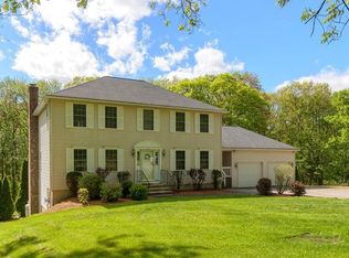 111 Johnny Appleseed Ln, Leominster, MA 01453