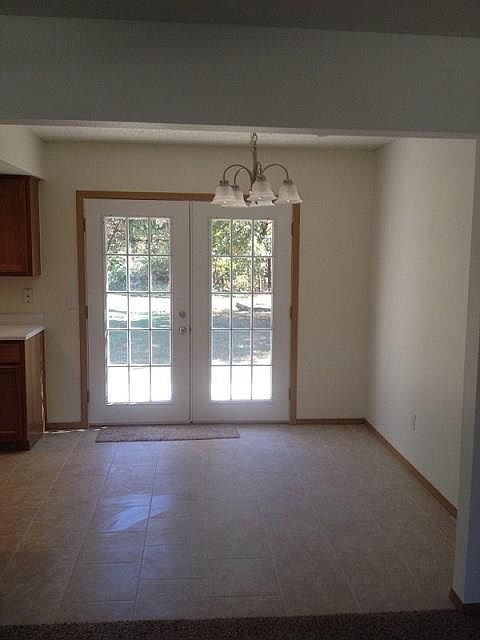 2nd image of 1614 Crescent St