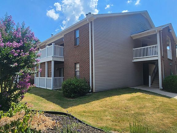 3rd image of 6644 Willow Pointe Dr NW #H