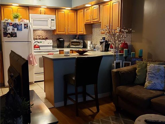 2nd image of 20 Hurdis St APT 22