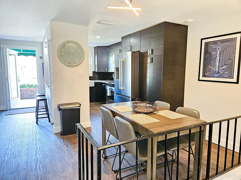 713 W Venice Ave — Photo 28