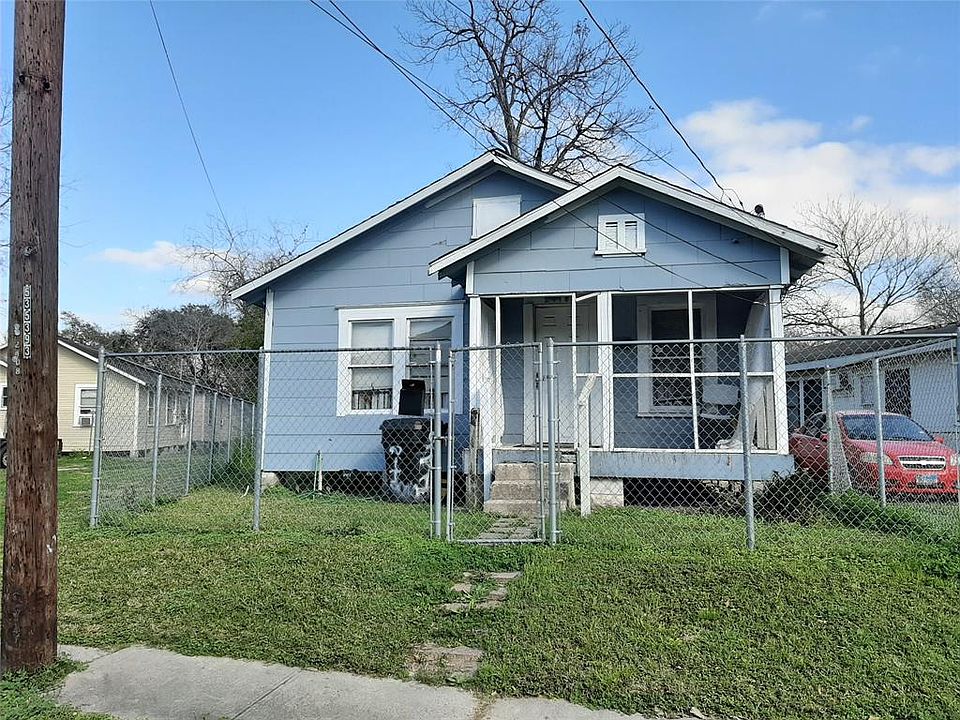 1st image of 2412 Altoona St