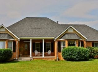 82 Resettlement Rd, Huntly, VA 22640