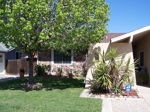 Front of Home2