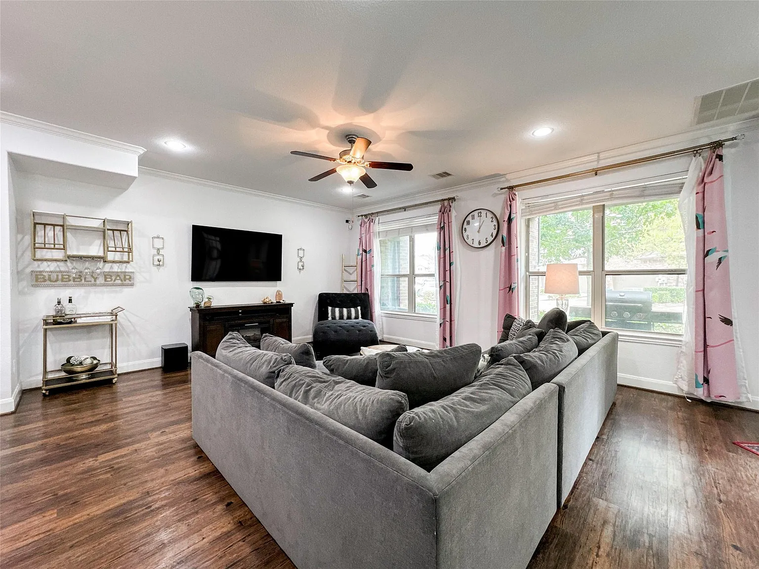 5 bed, 3.5 bath, 3354 sqft, $3,200 — Photo 4