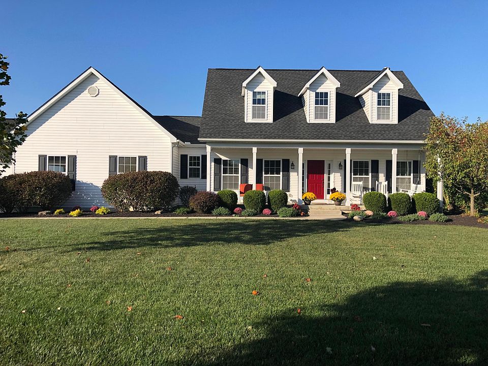 1st image of 140 Connemara Dr