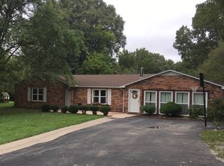 1502 Kenny Dr, Scott City, MO 63780