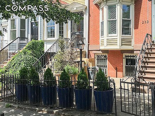 5th image of 233 13th St #L1