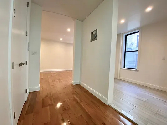 Rented by Bohemia Realty Group | media 11