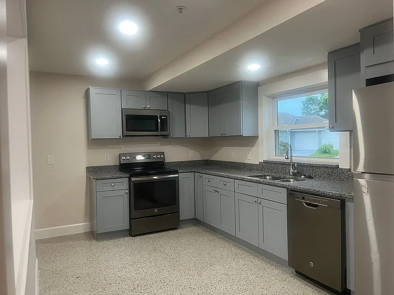 8223 Le Mesa St — Photo 8