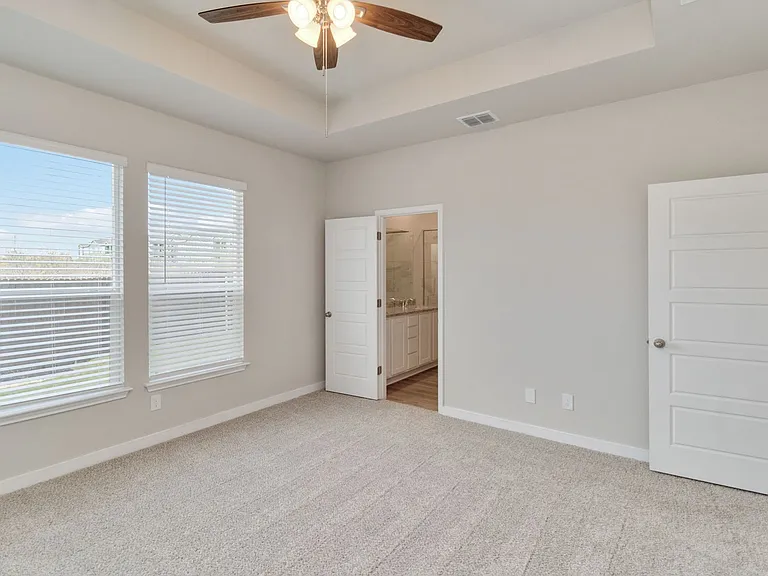 830 Staglin St #B — Photo 16