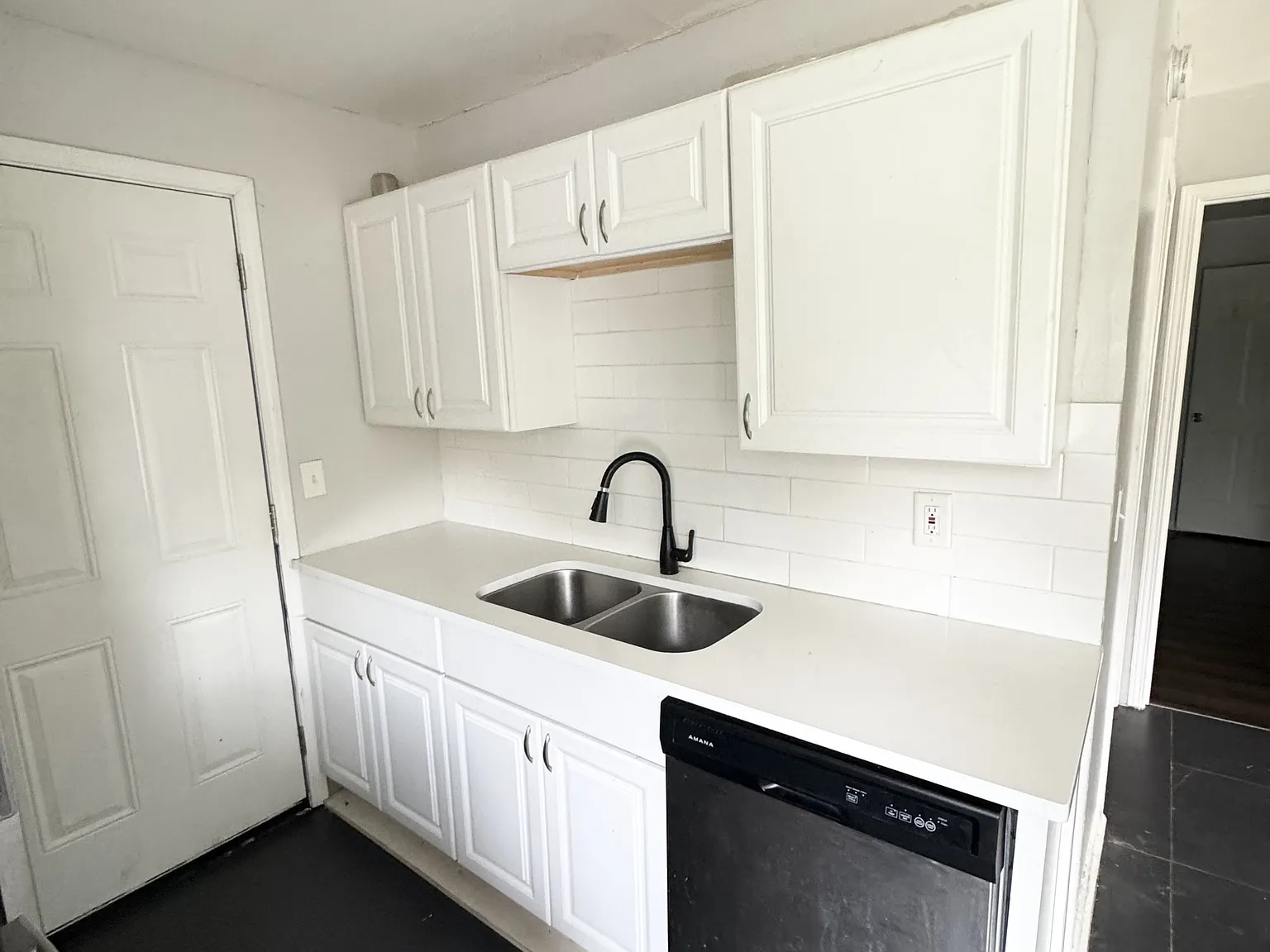 2 bed, 668 sqft, $1,550 — Photo 3