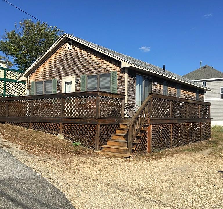 1st image of 10 McLeod Ave