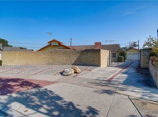 3226 Orlando Rd, Los Alamitos, CA 90720