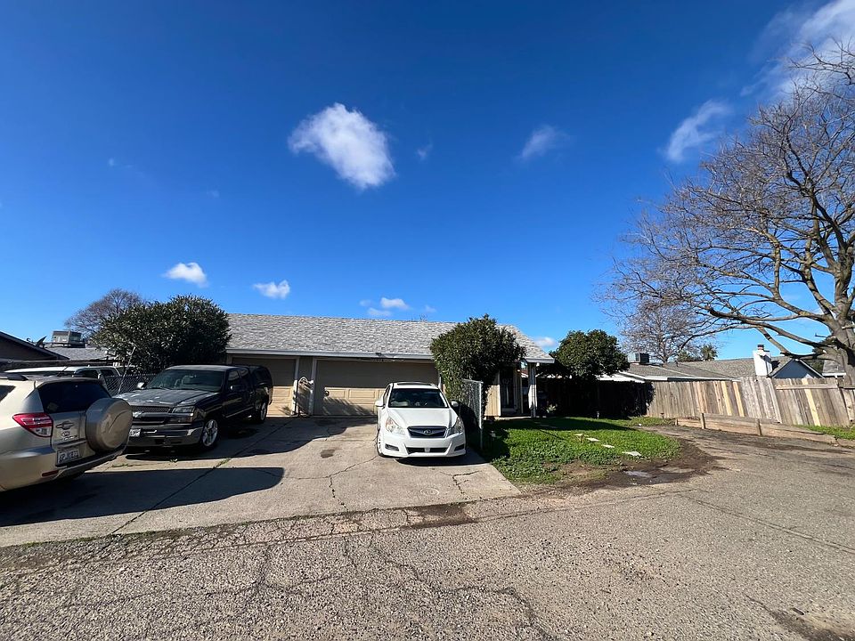 1st image of 7662-7660 Jacaranda Ct