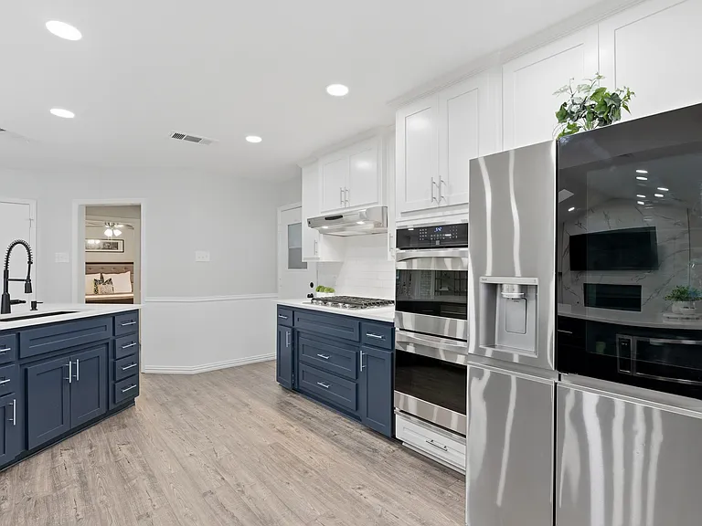 412 E Northgate Dr — Photo 6