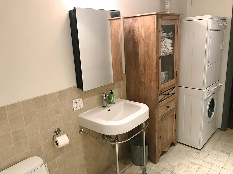 310 N 11th St #4A — Photo 7