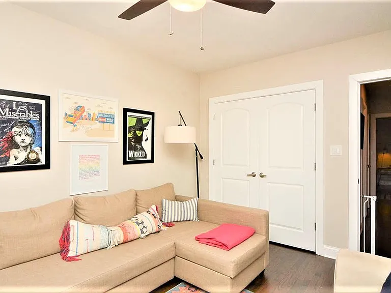 1432 W Farragut Ave #2A — Photo 34