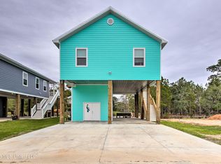4082 Cardinal St, Bay Saint Louis, MS 39520