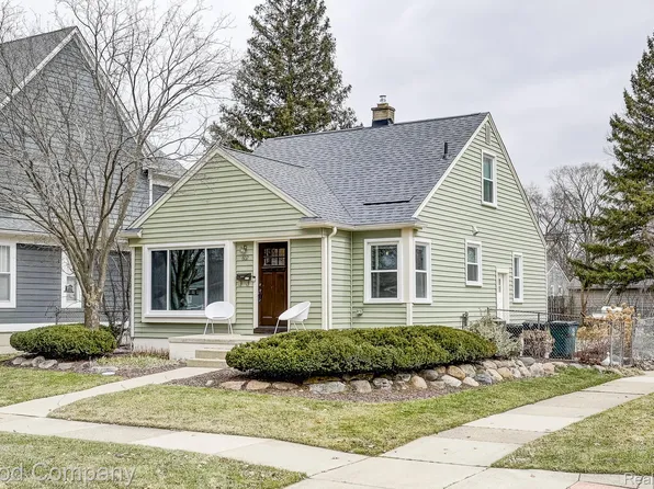 602 N Vermont Ave, Royal Oak, MI 48067