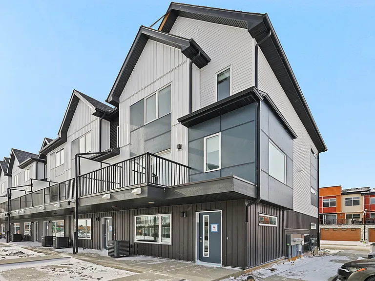 1534 Bayside Ave SW — Photo 4