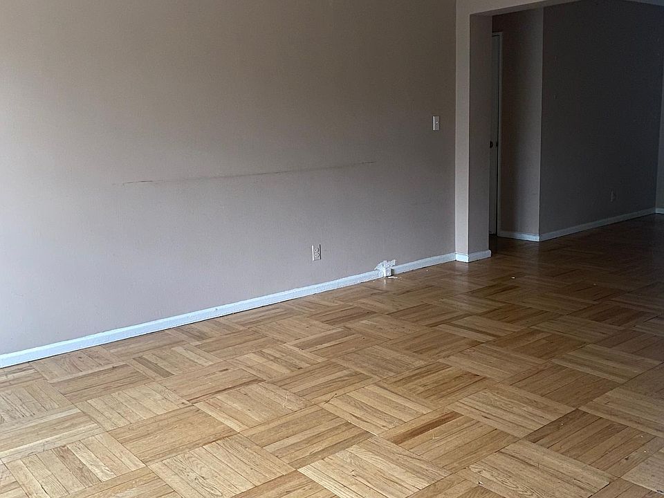 1st image of 700 Scarsdale Ave APT 1J