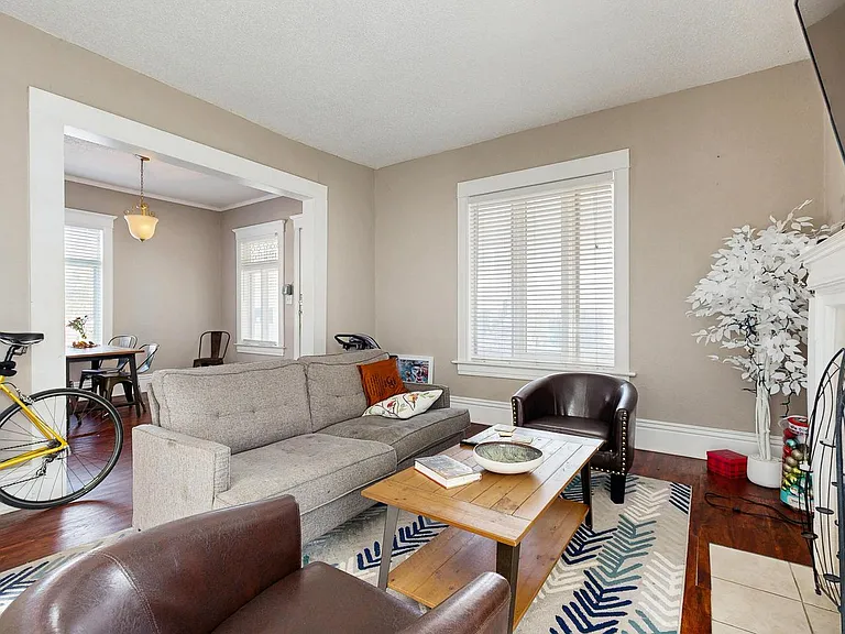 3516 Baltimore Ave — Photo 3