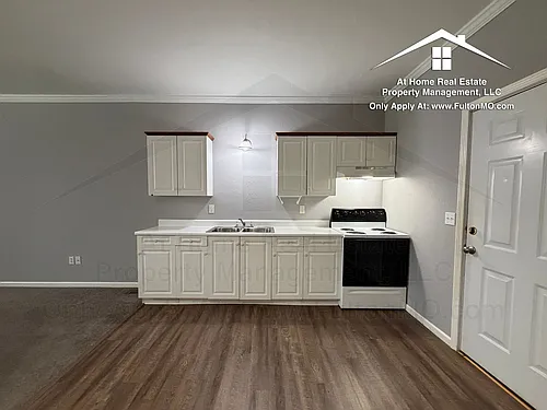808 Center St #5 Photo 1