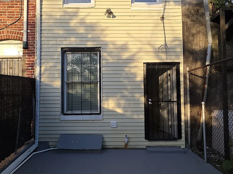 1804 N Wolfe St — Photo 13