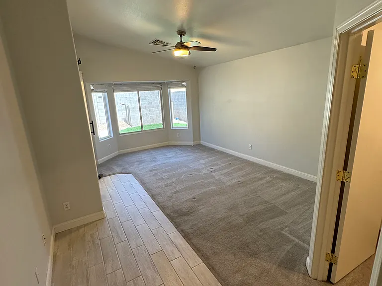 21469 N 79th Dr — Photo 11