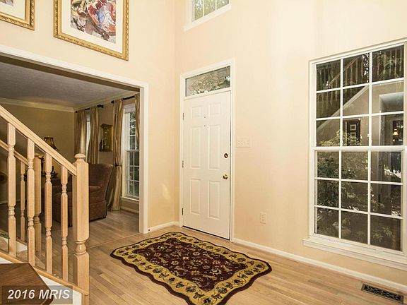 4th image of 9 Redmile Ct
